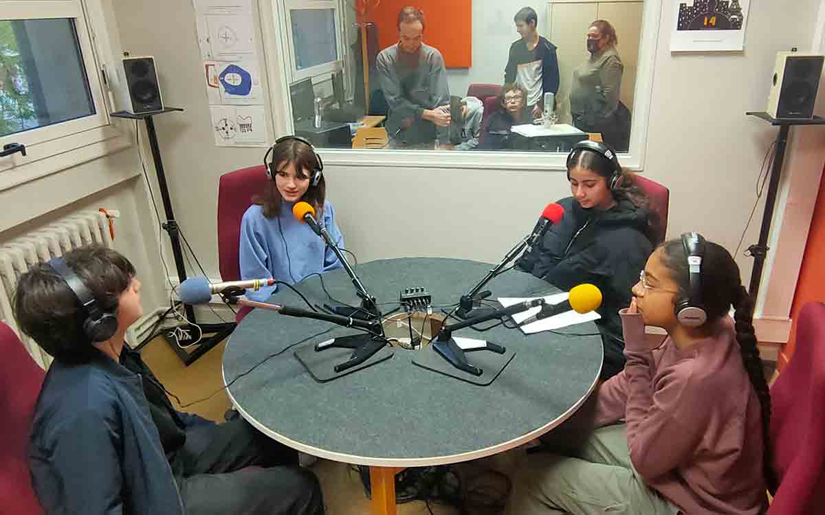 Atelier radio et podcast au collège Giacometti à Paris